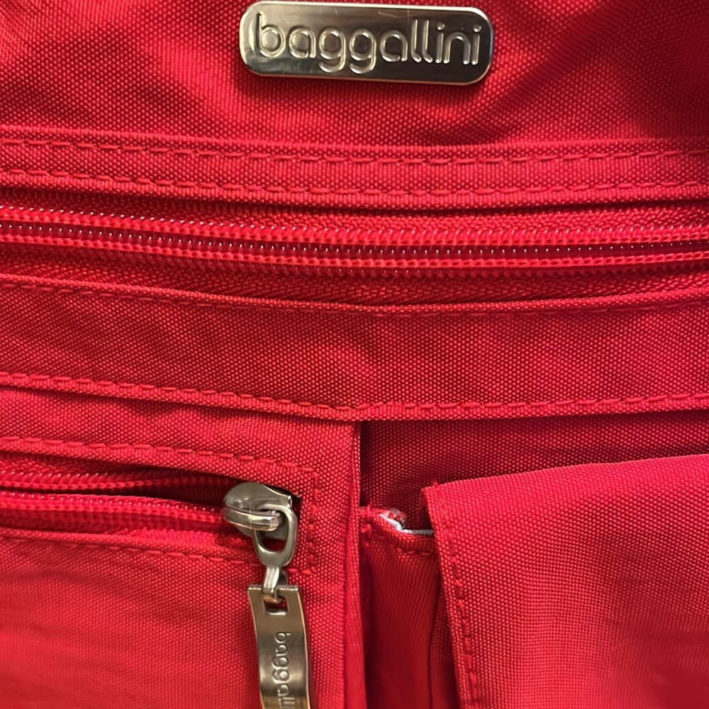 baggallini Shoulder Bag - Picture 2 of 14